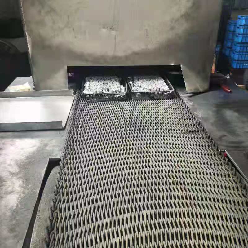 高溫金屬網(wǎng)帶材料選擇和用途有哪些？